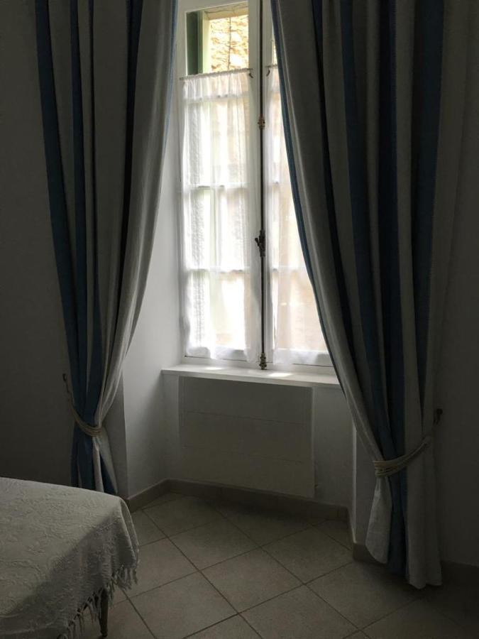 La Maison De Leontine La Liviniere Экстерьер фото